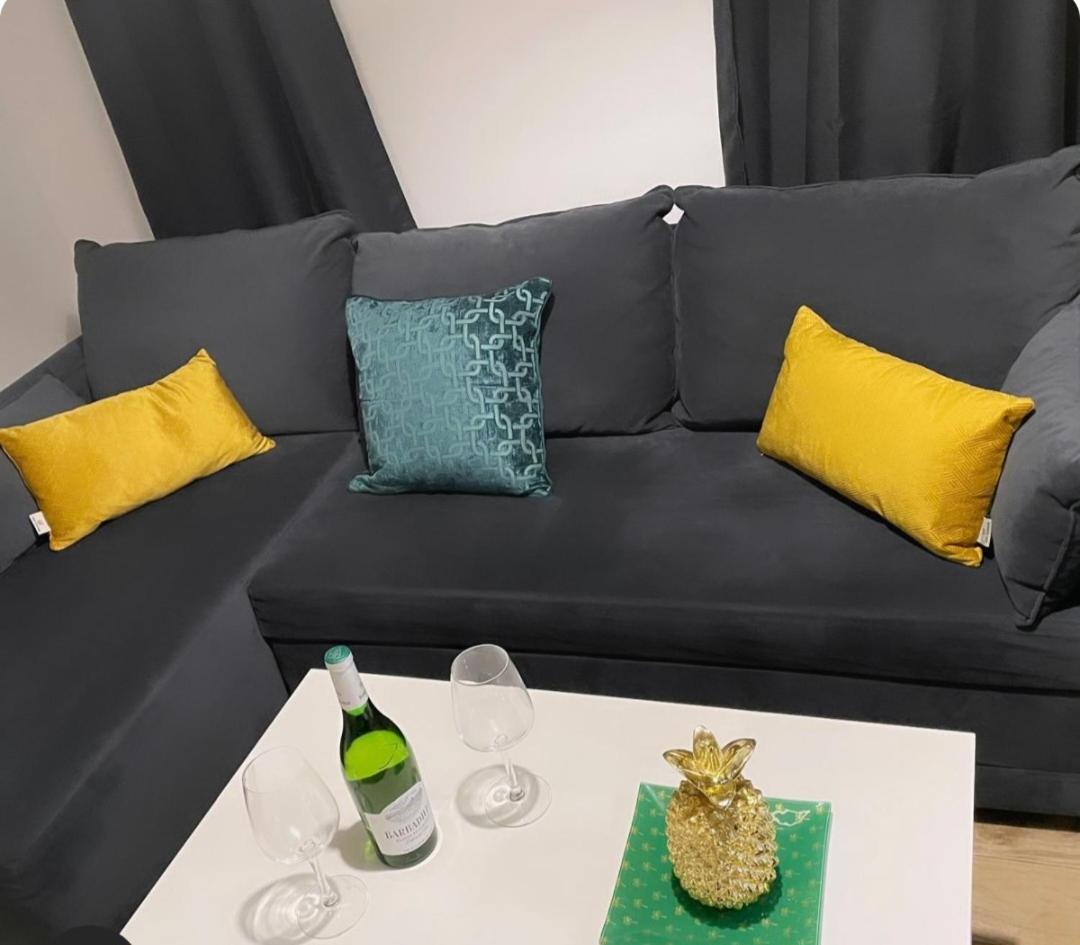 Home Suites Center Granada 2 Eksteriør billede