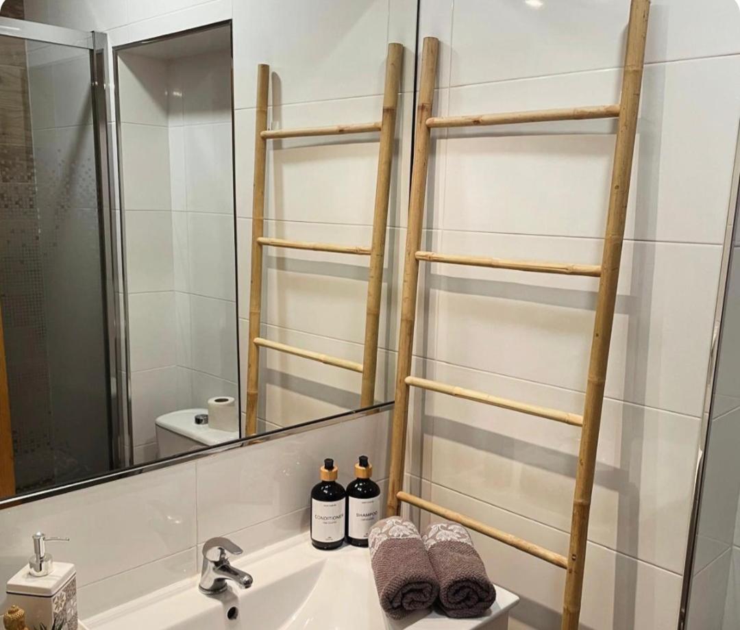 Home Suites Center Granada 2 Eksteriør billede